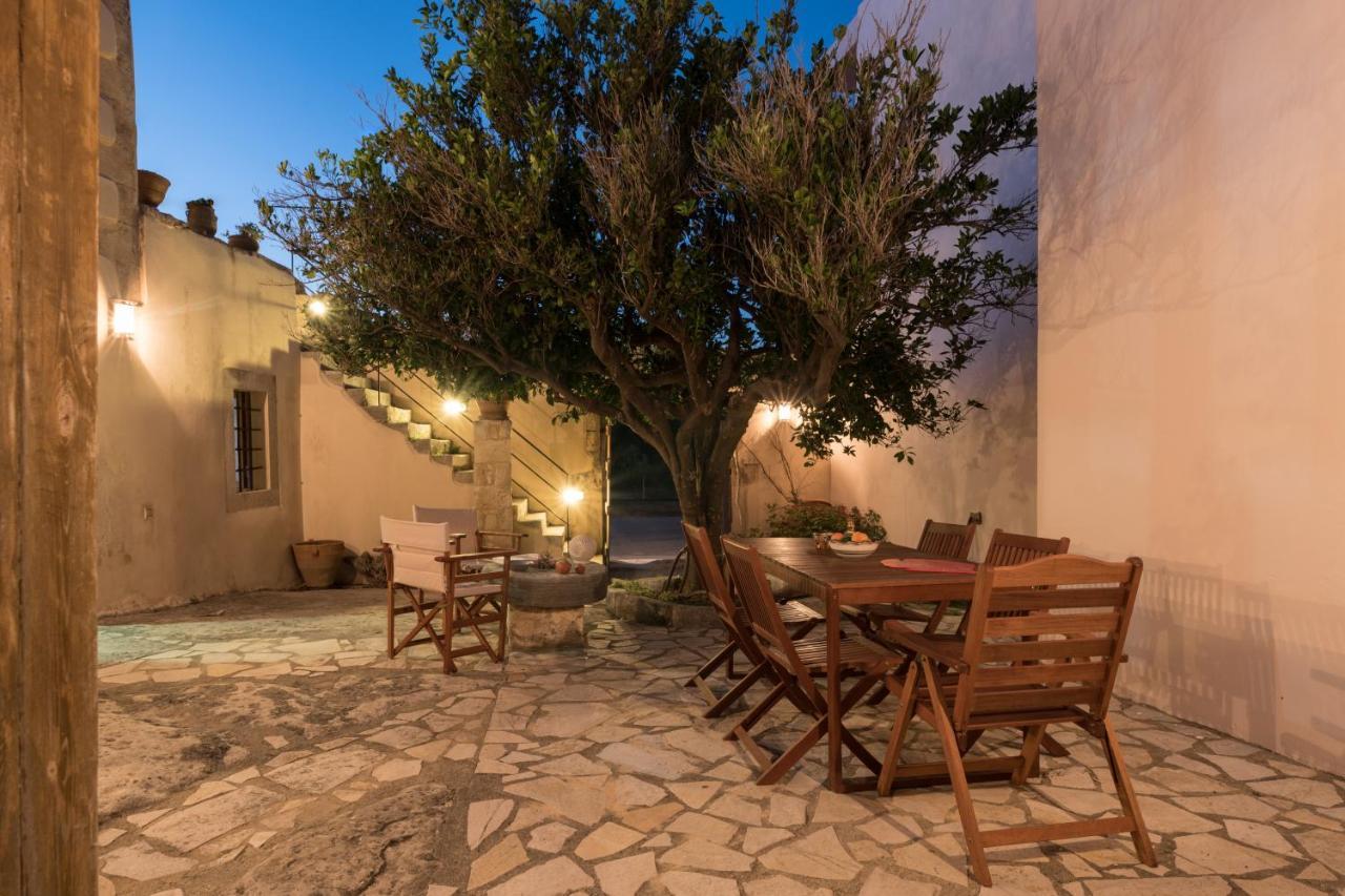 Παραδοσιακή Κατοικία Μαργαρίτες Exterior photo